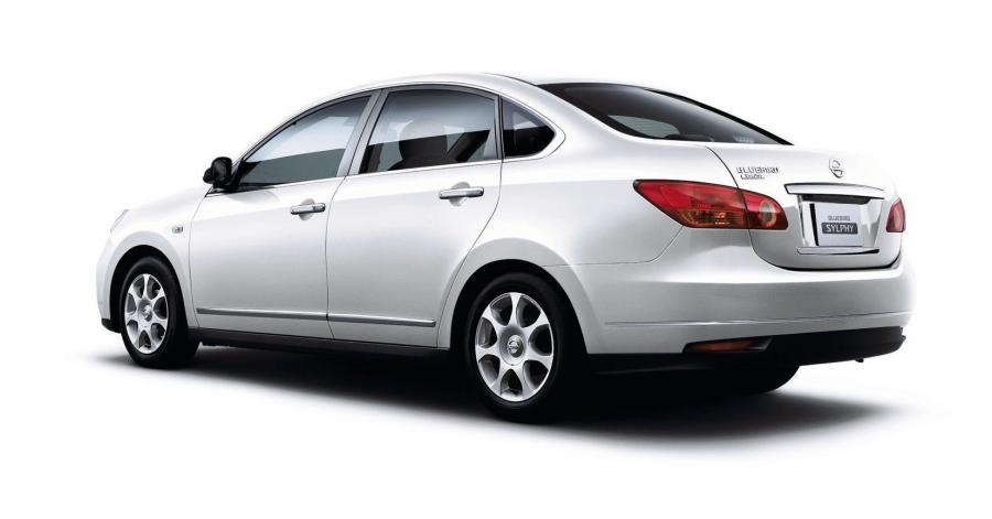  Nissan Bluebird 2006 года  (фото 11 из 14)